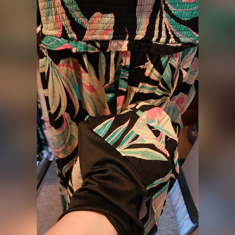 Torrid smocked tropical leaf dress, NWT - Picture 5 of 7